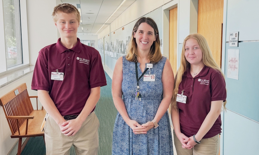 Junior volunteers help improve the patient experience